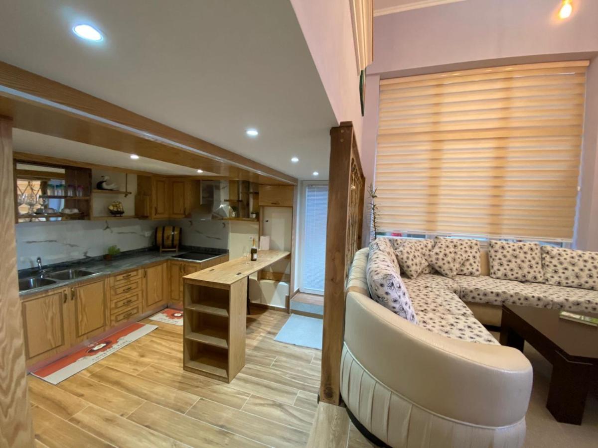 B & B Pogradec Zewnętrze zdjęcie